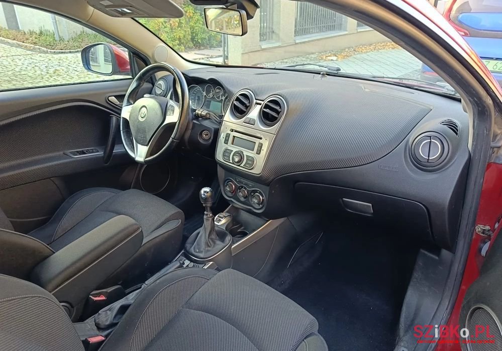 2009' Alfa Romeo MiTo 1.4 16V Turismo photo #6