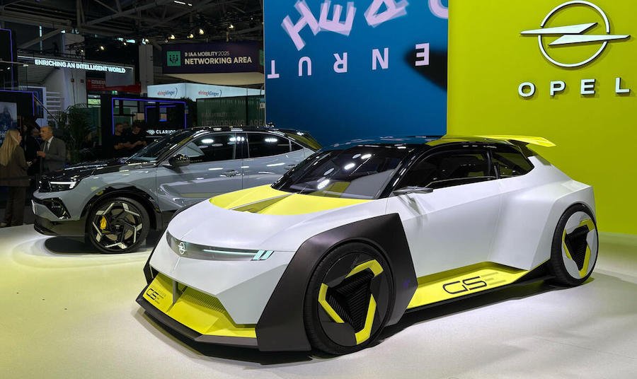 Opel Corsa GSE Vision Gran Turismo and Opel Mokka GSE at  Munich Motor Show 2025