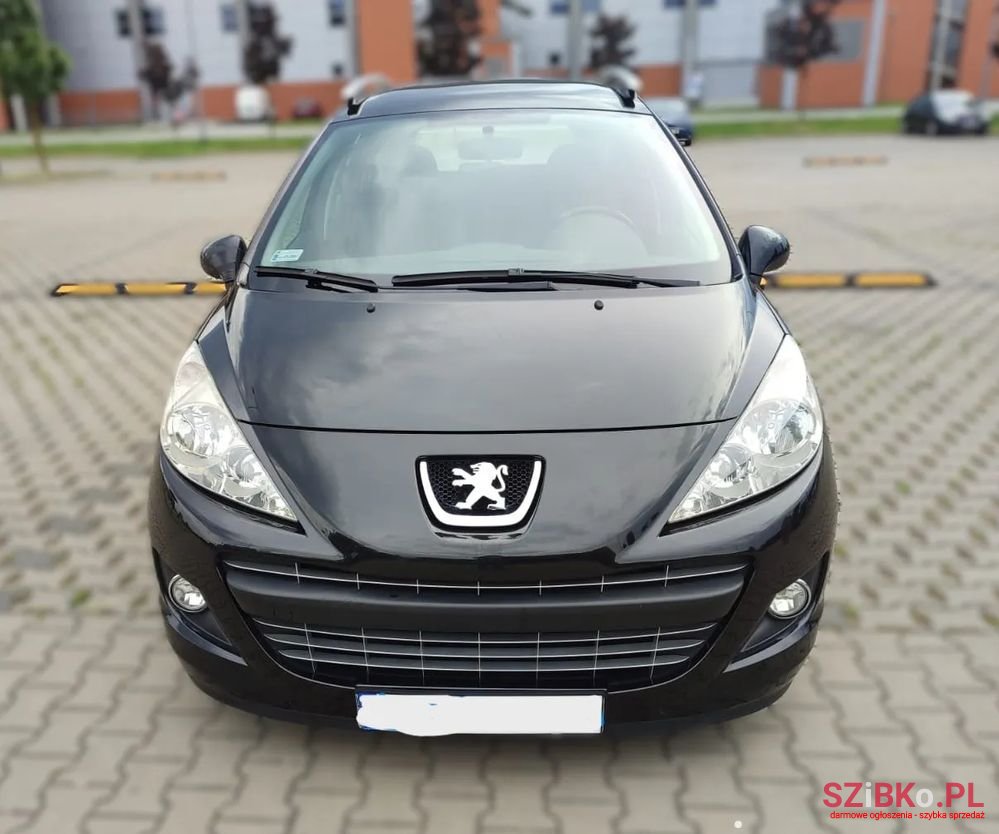 2011' Peugeot 207 95 Vti Filou photo #3