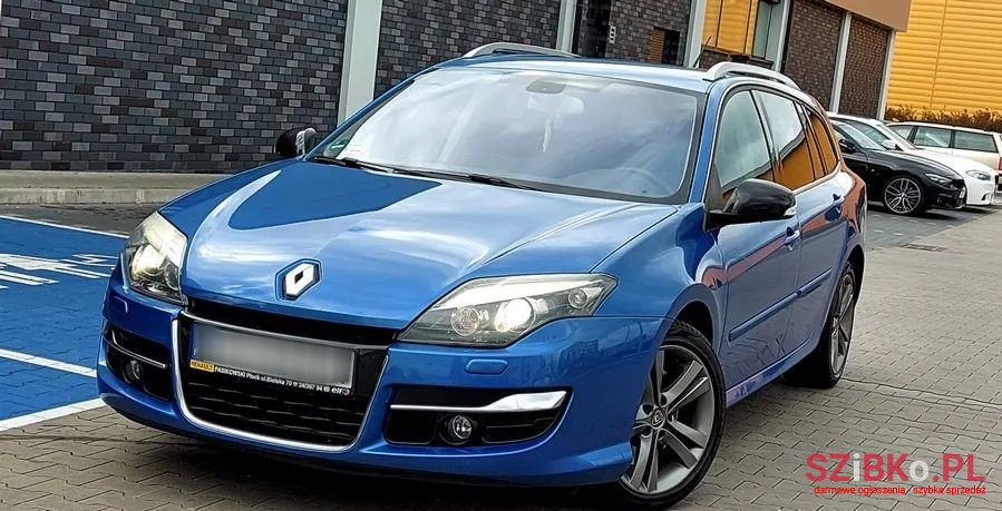 2012' Renault Laguna photo #1