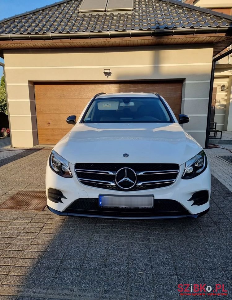 2018' Mercedes-Benz GLC photo #5