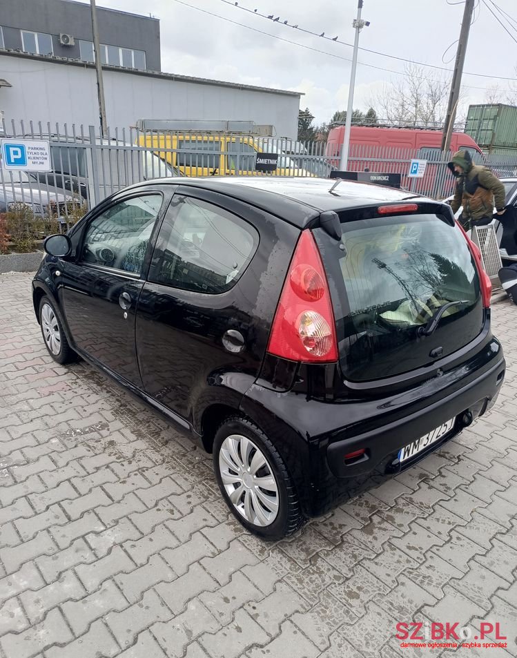 2007' Peugeot 107 1.0 Trendy photo #4