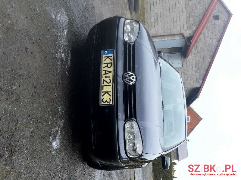 2000' Volkswagen Golf photo #1