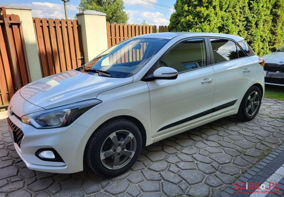 2019' Hyundai i20 1.2 Comfort photo #3