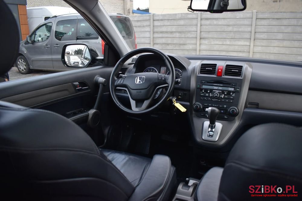 2010' Honda CR-V photo #2