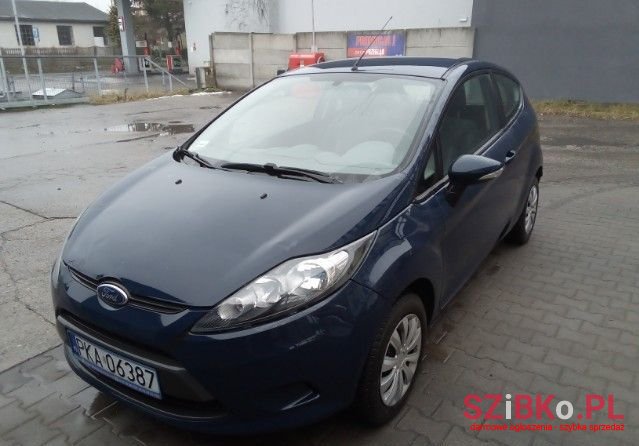 2009' Ford Fiesta photo #2