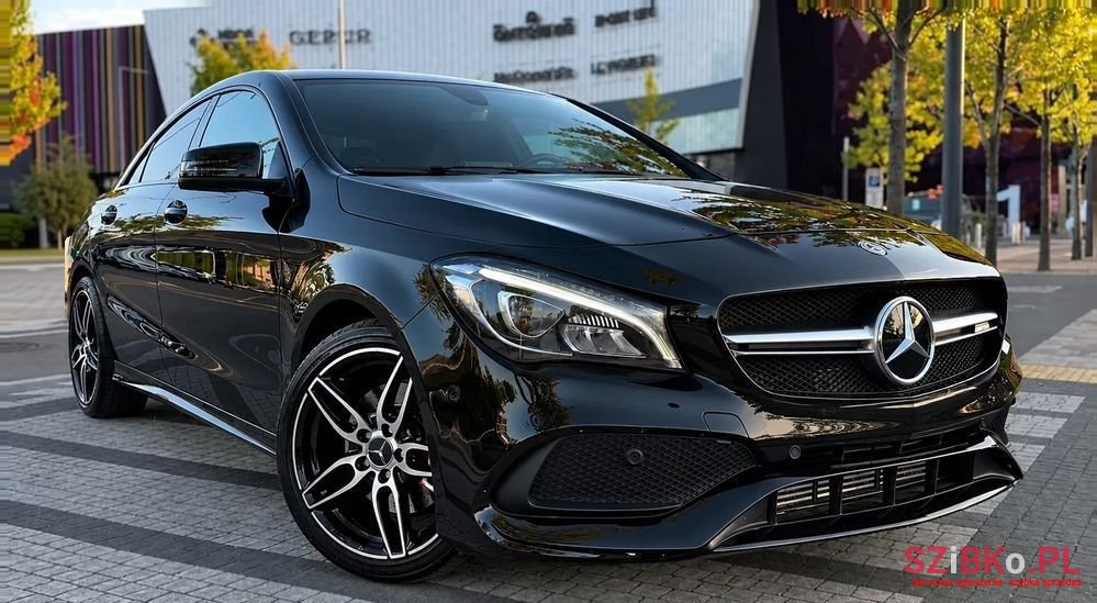 2017' Mercedes-Benz CLA 250 4Matic 7G-Dct photo #5