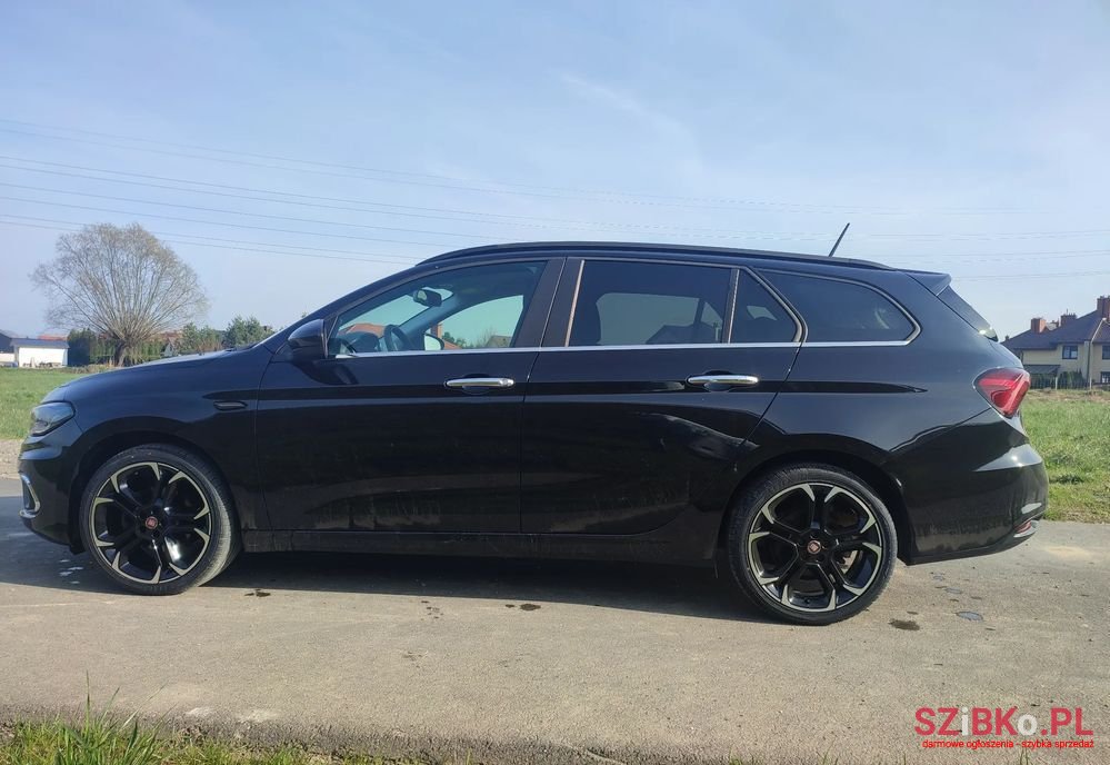 2020' Fiat Tipo photo #4