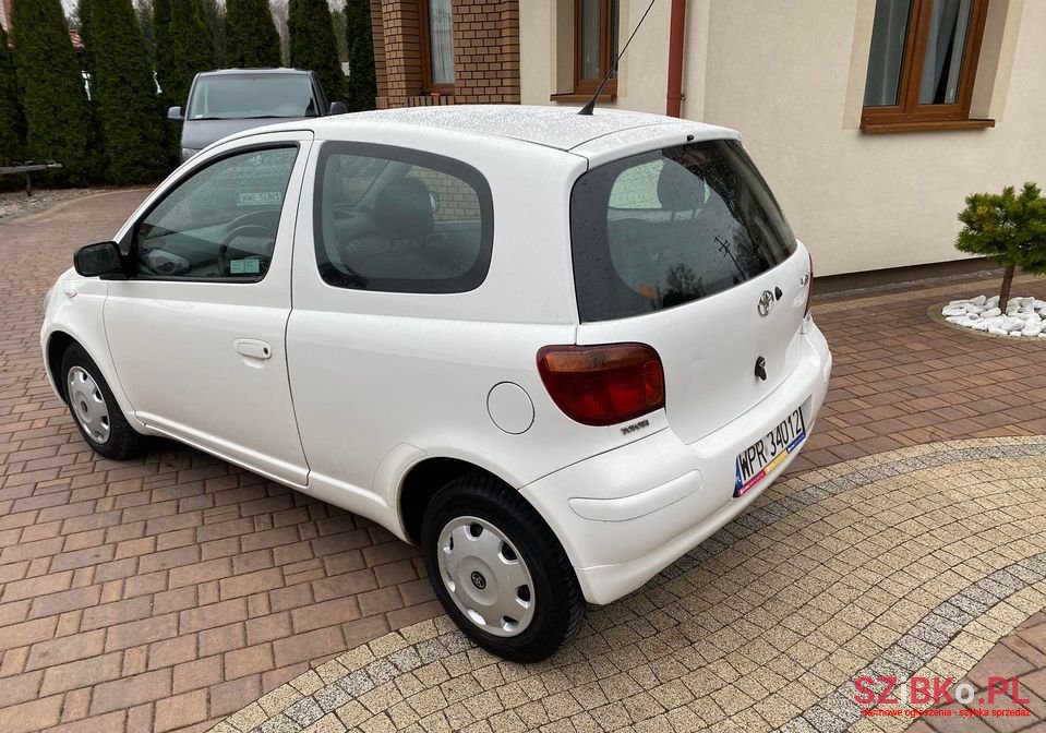 2003' Toyota Yaris photo #4