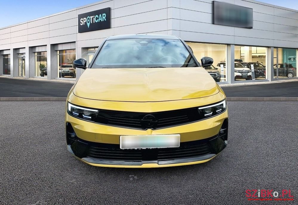 2023' Opel Astra photo #2