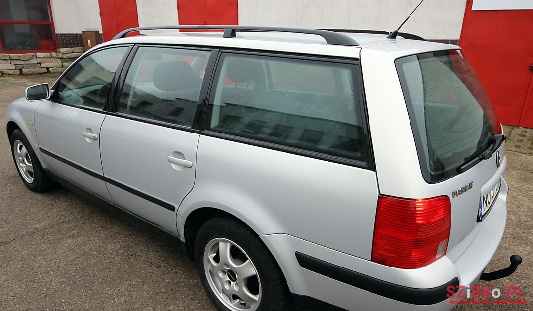 1999' Volkswagen Passat photo #4