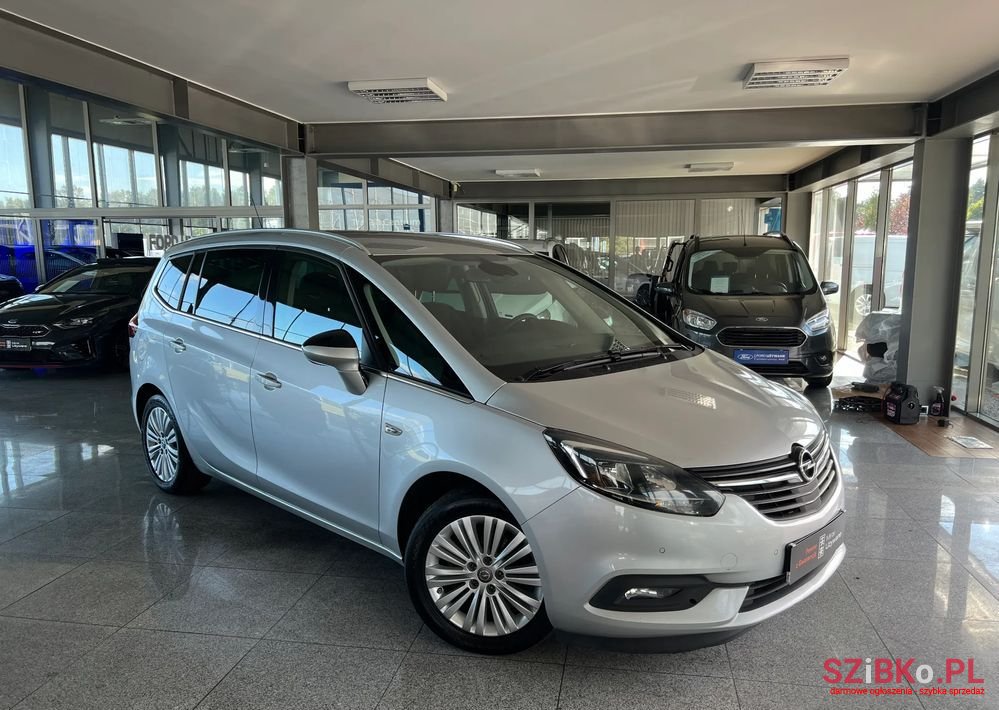 2018' Opel Zafira 1.6 Cdti Elite S&S photo #1