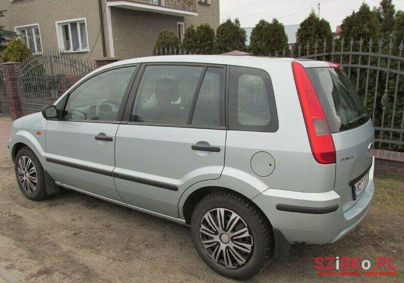 2004' Ford Fusion photo #1