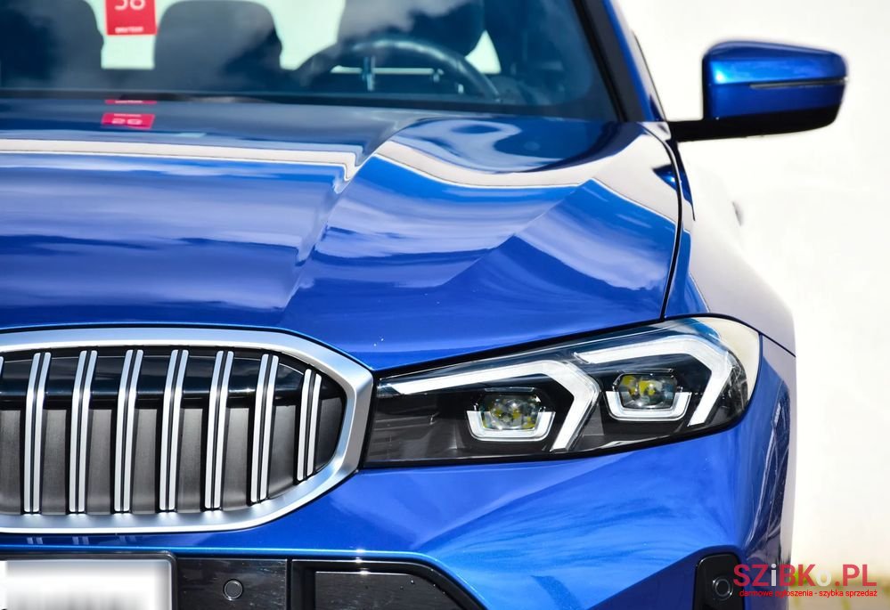 2024' BMW 3 Series photo #6