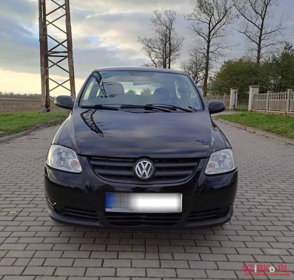 2005' Volkswagen Fox 1.2 photo #4