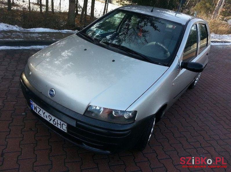 2001' Fiat Punto photo #1