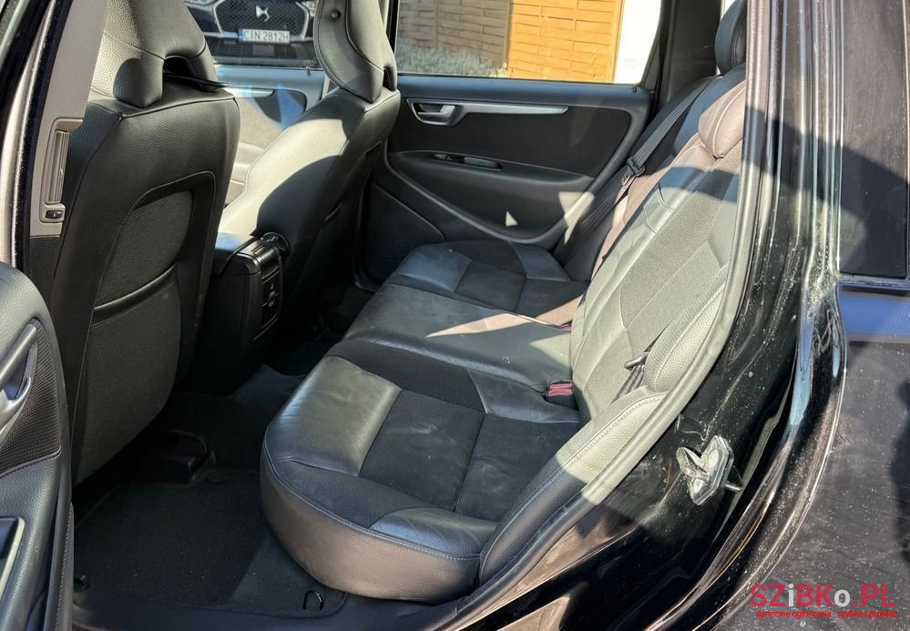 2007' Volvo V70 D5 Premium photo #6
