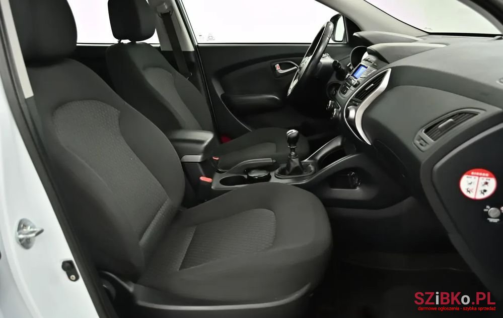 2011' Hyundai ix35 Classic 2Wd photo #3