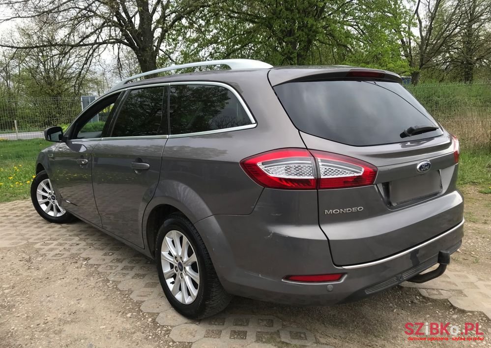 2011' Ford Mondeo photo #5