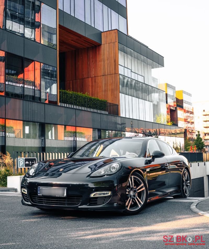2011' Porsche Panamera Turbo Pdk photo #6