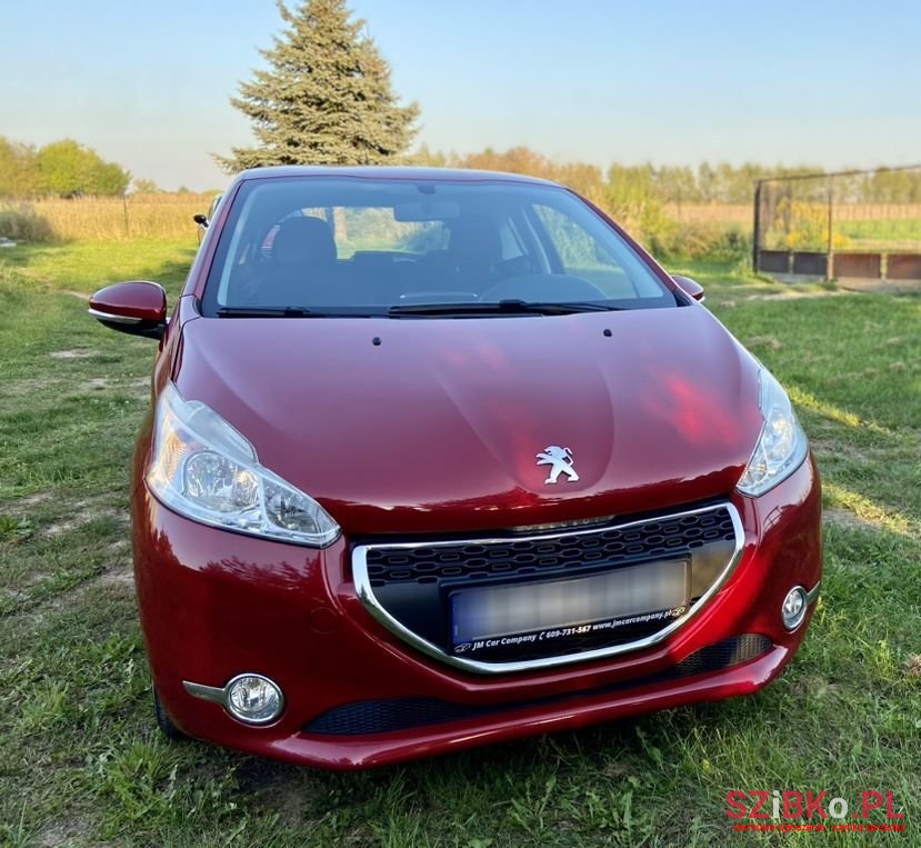 2013' Peugeot 208 photo #1
