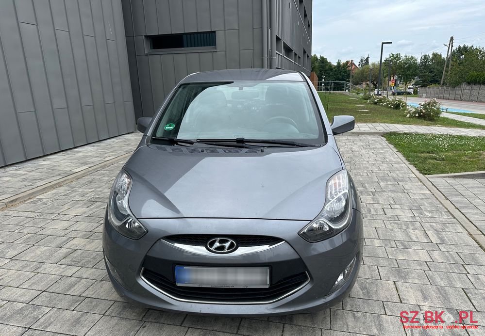 2012' Hyundai ix20 photo #2