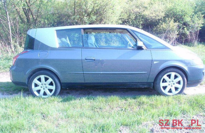 2003' Renault photo #1