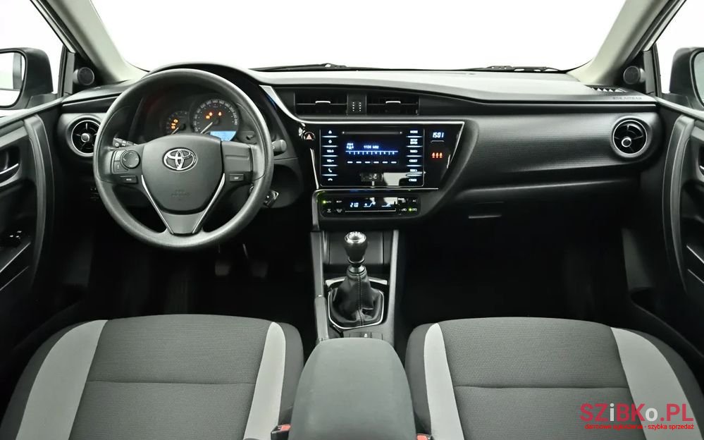 2016' Toyota Auris 1.33 Vvt-I Active photo #5