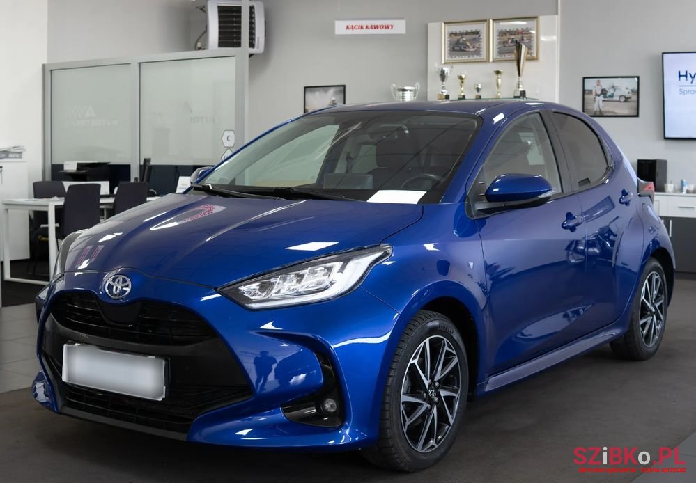 2021' Toyota Yaris photo #3