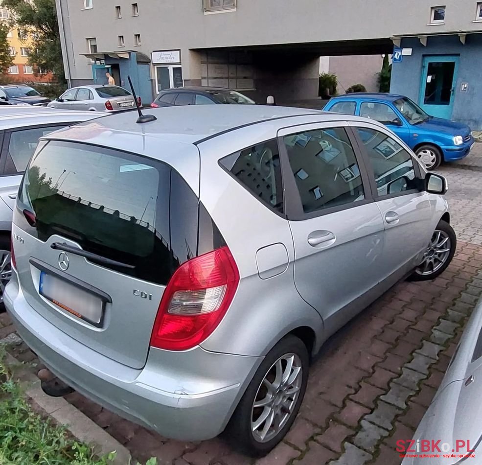 2011' Mercedes-Benz A-Class photo #3