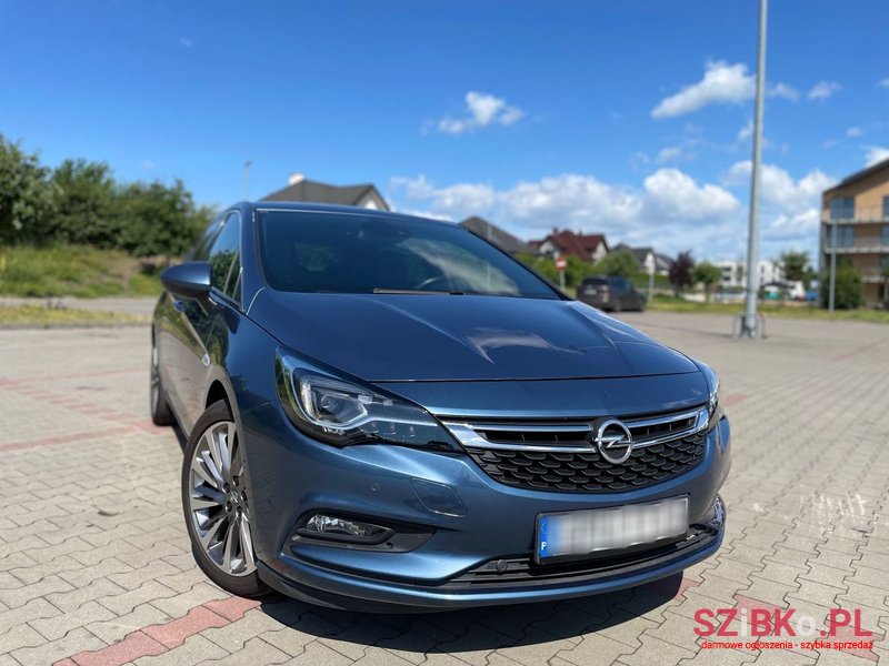 2015' Opel Astra photo #1