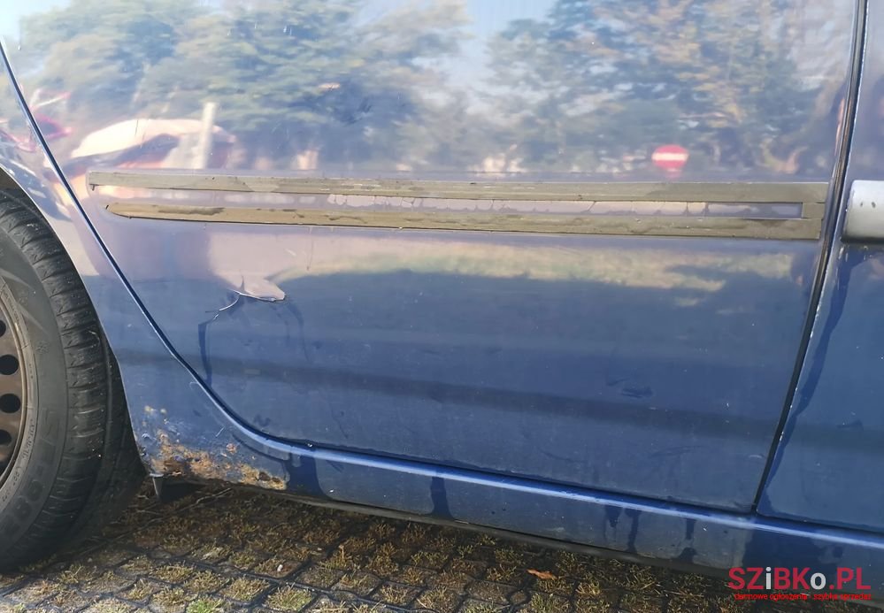 2004' Toyota Corolla photo #5