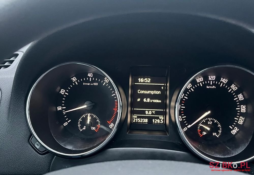 2011' Skoda Yeti 1.4 Tsi Active photo #3