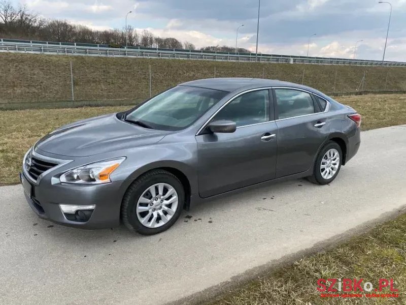 2014' Nissan Altima photo #1