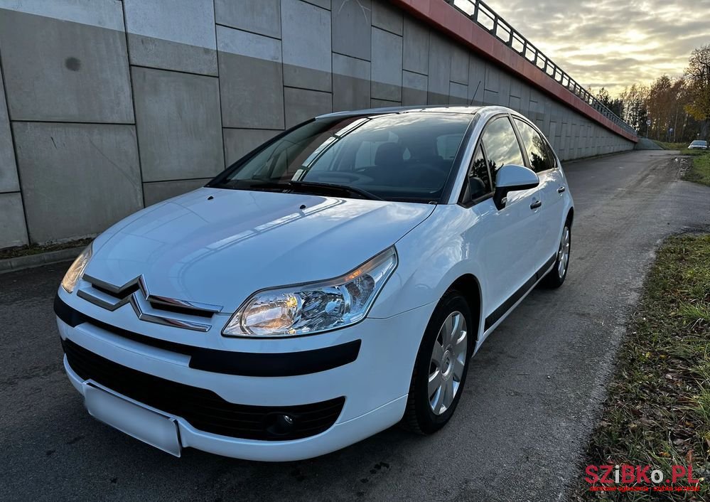 2007' Citroen C4 1.4 16V Style photo #1