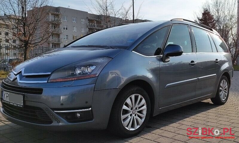 2008' Citroen C4 Grand Picasso photo #3