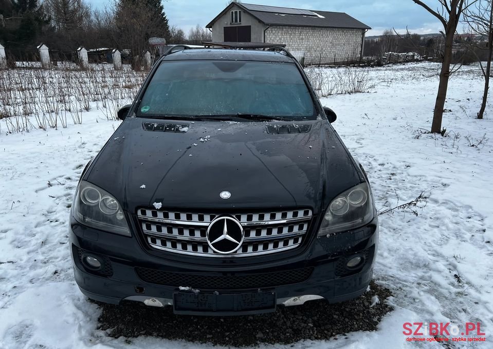 2008' Mercedes-Benz Ml photo #5