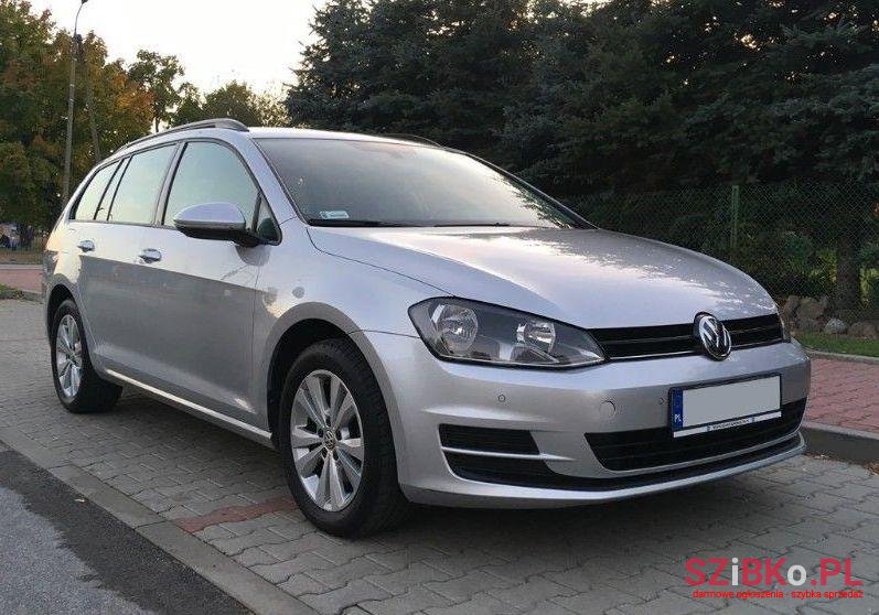2015' Volkswagen Golf photo #1