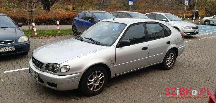 2001' Toyota Corolla photo #1