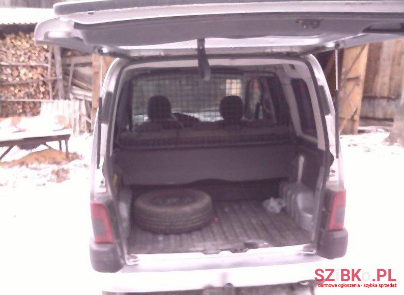 2002' Peugeot Partner photo #3