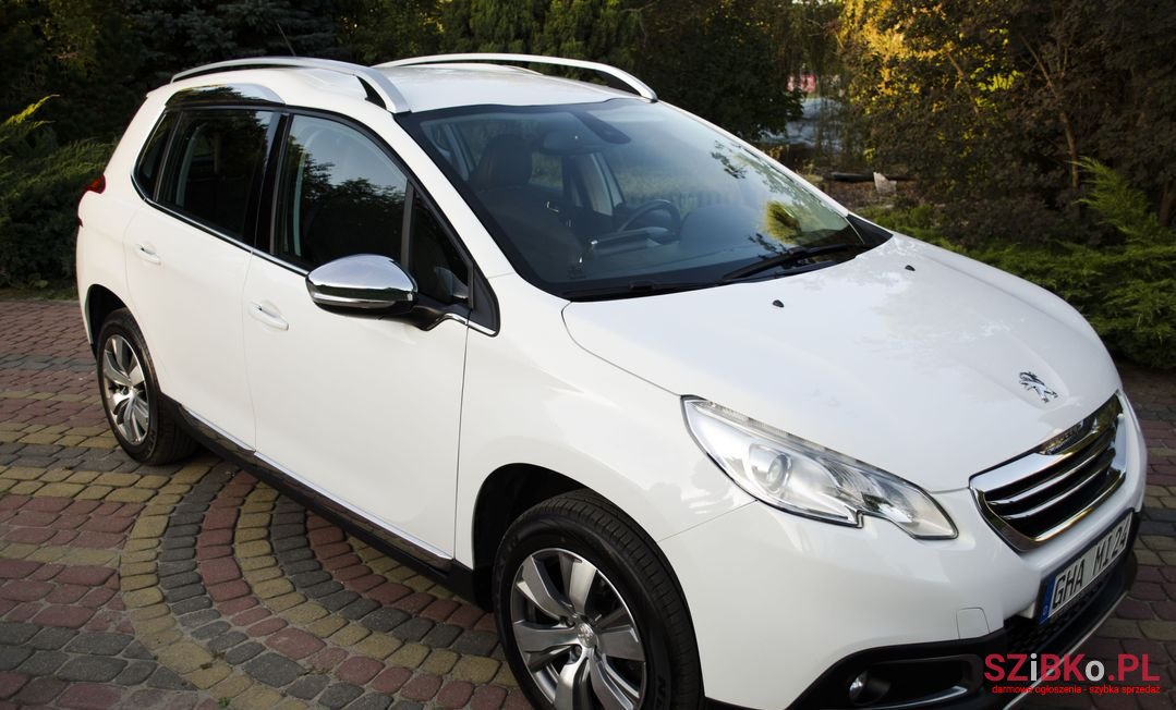 2013' Peugeot 2008 photo #1