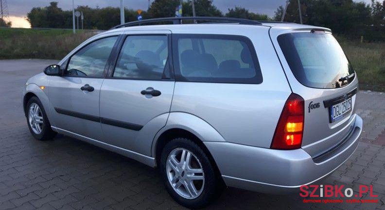 2000' Ford Focus photo #1