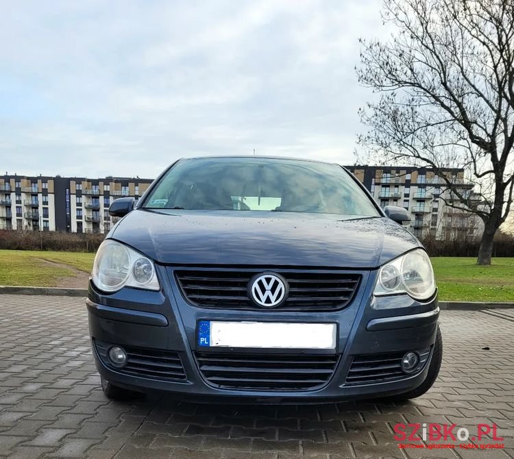 2008' Volkswagen Polo photo #3
