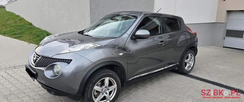 2010' Nissan Juke 1.6 T Tekna photo #2