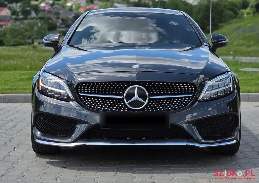 2018' Mercedes-Benz C-Class 300 9G-Tronic Amg Line photo #2