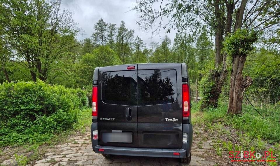 2011' Renault Trafic photo #1