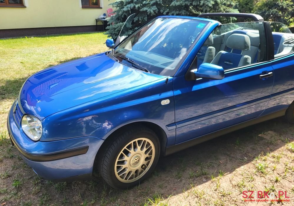 2000' Volkswagen Golf photo #1