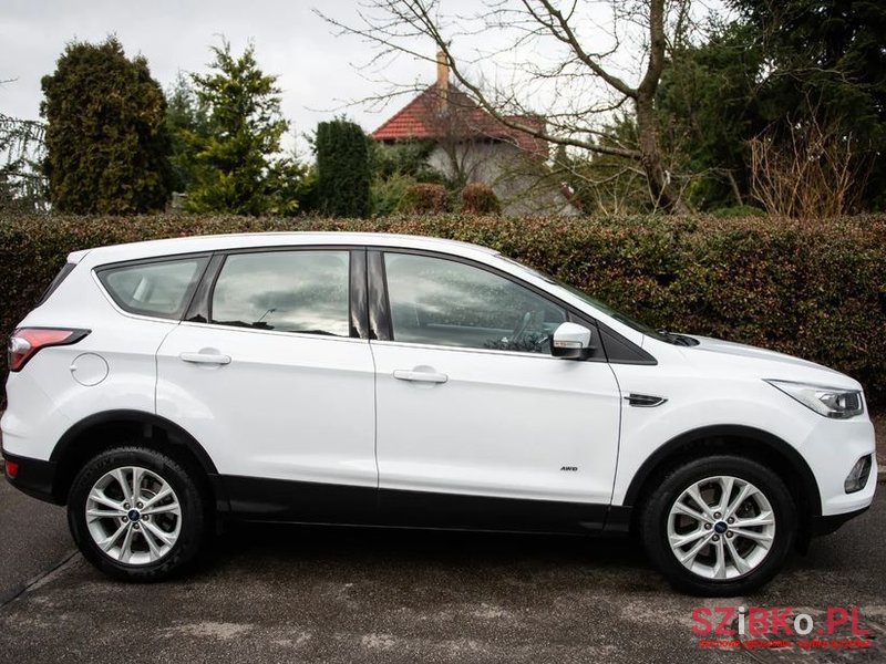 2018' Ford Kuga 2.0 Tdci 4X4 Titanium photo #4