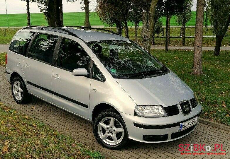 2002' SEAT Alhambra II photo #1