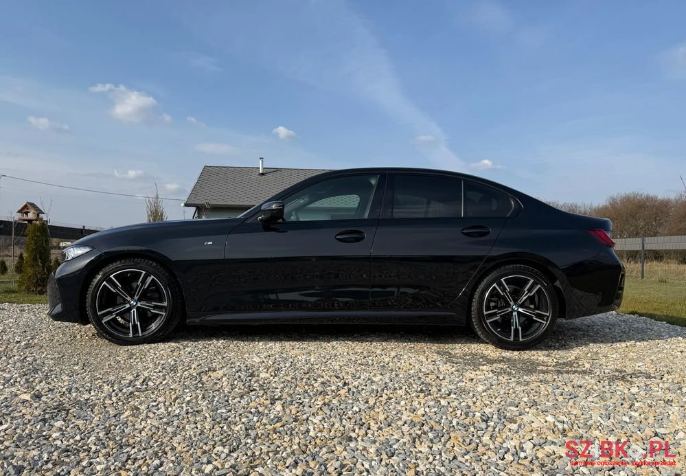 2024' BMW 3 Series photo #5